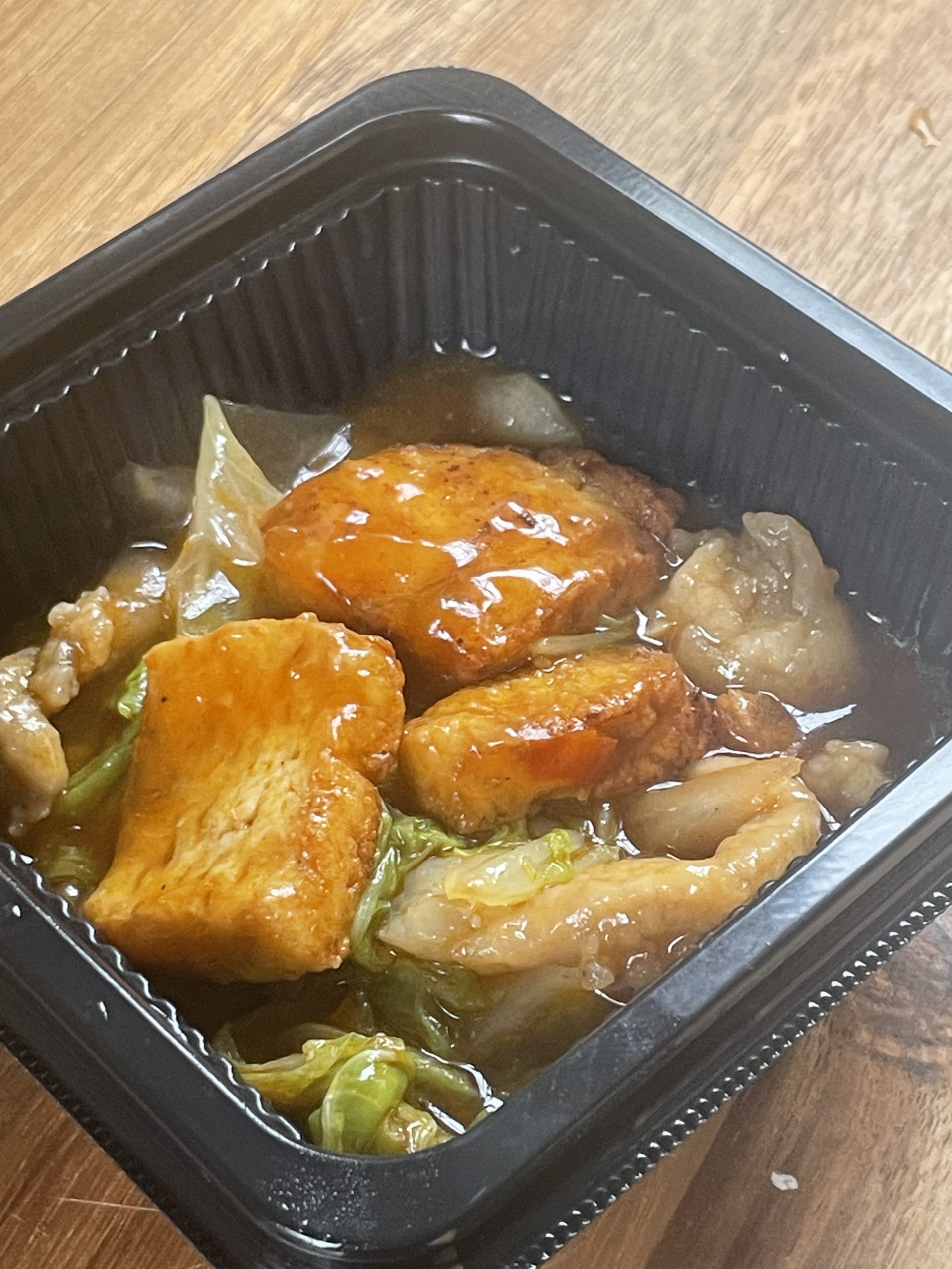 揚げ豆腐と白菜の四川家庭風煮込み